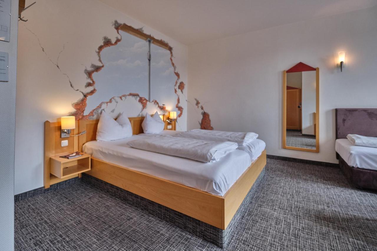 Hotel Roter Hahn Регенсбург Екстериор снимка