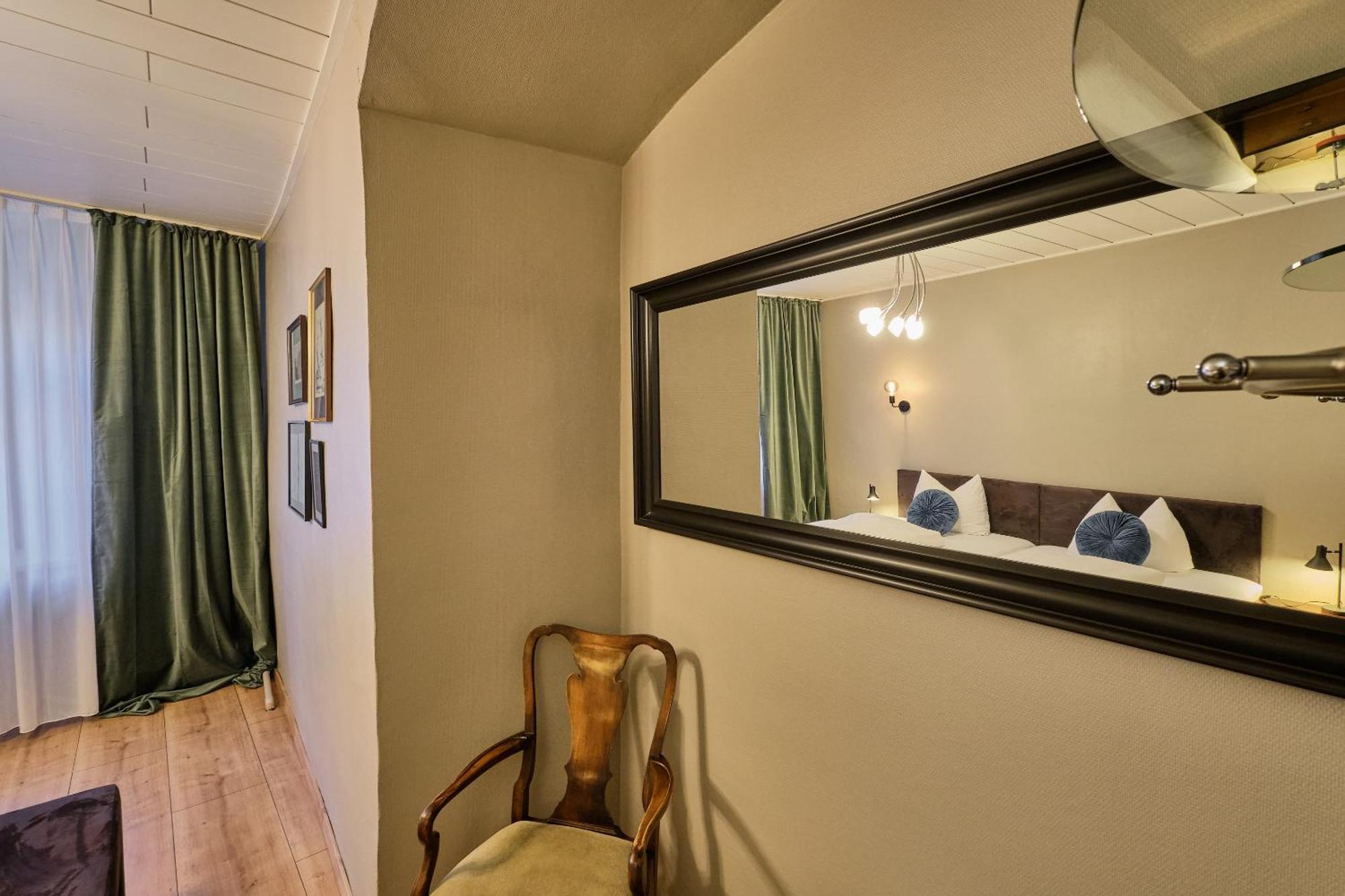 Hotel Roter Hahn Регенсбург Екстериор снимка