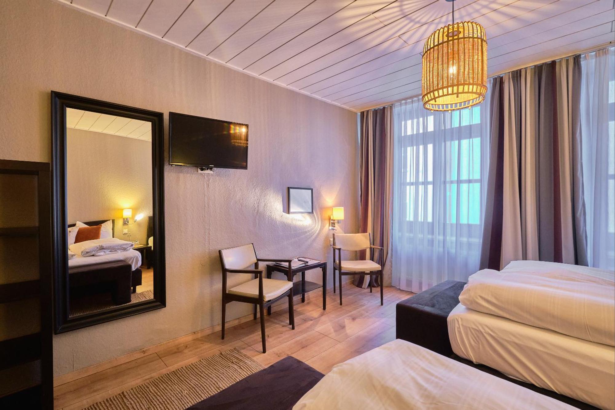 Hotel Roter Hahn Регенсбург Екстериор снимка