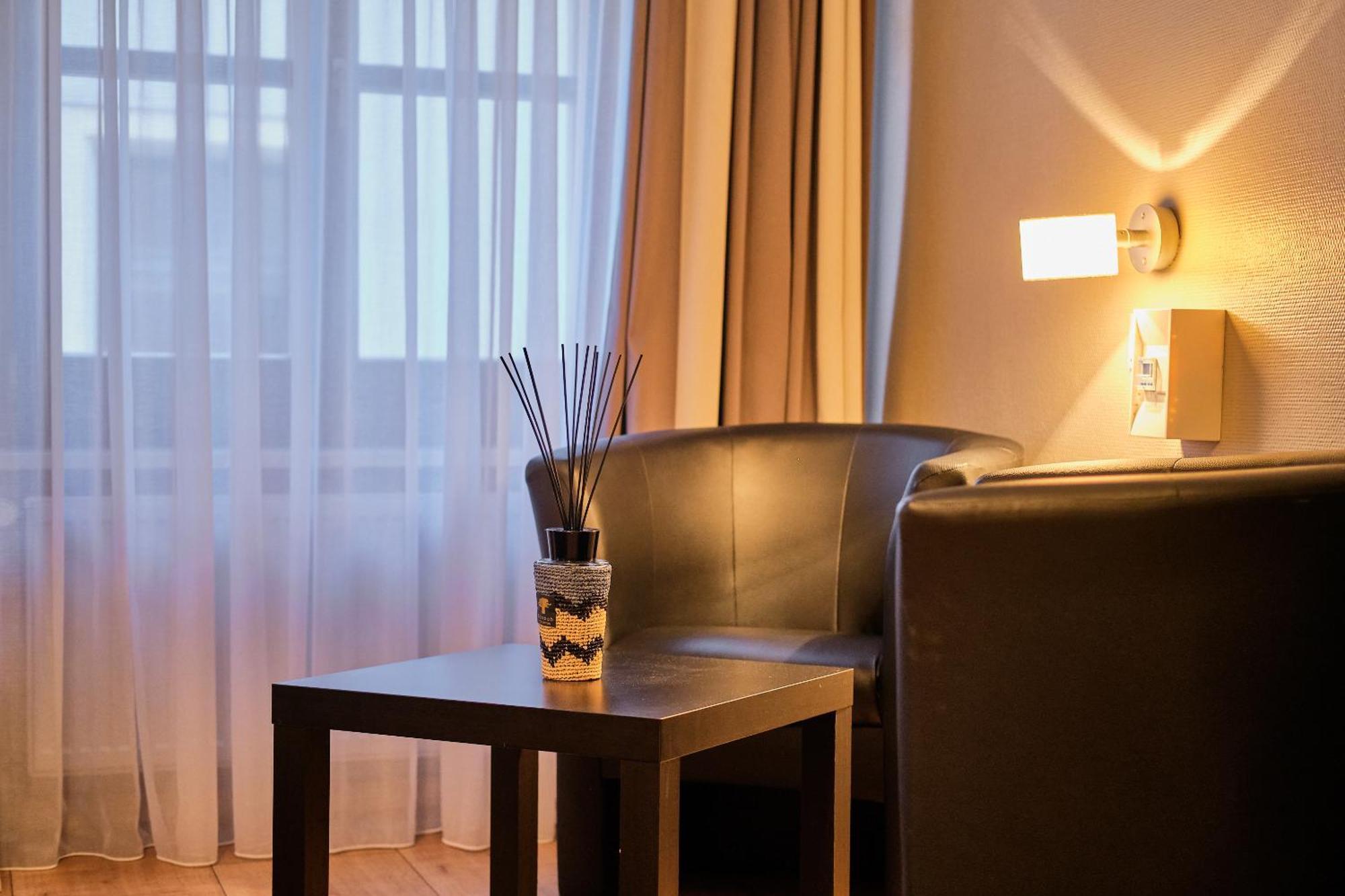 Hotel Roter Hahn Регенсбург Екстериор снимка
