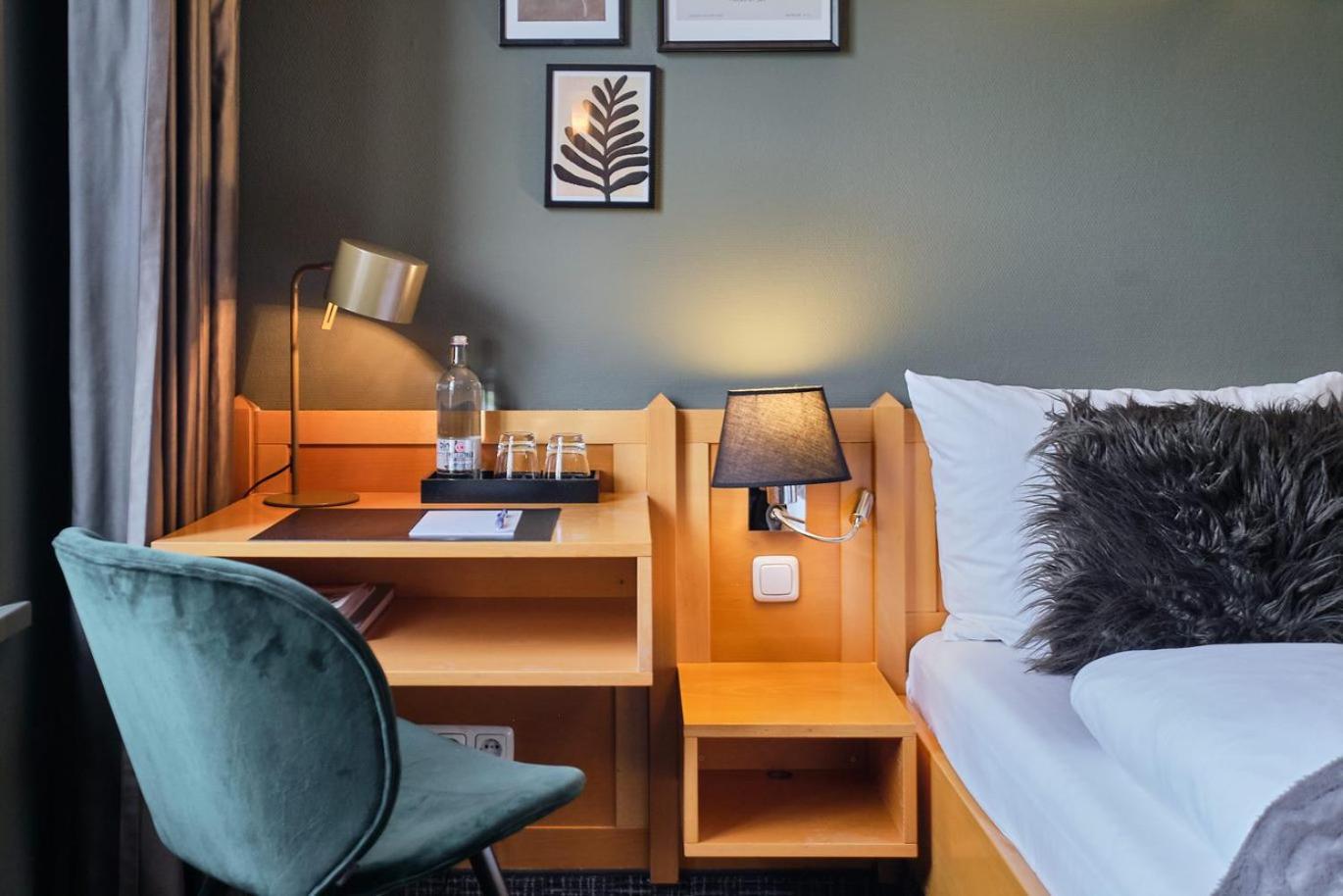 Hotel Roter Hahn Регенсбург Екстериор снимка